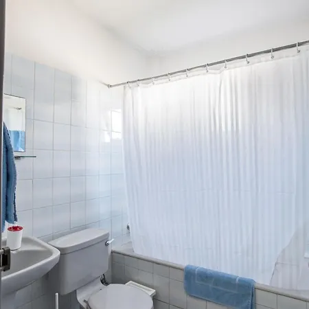 Mit Balkon Fuer 2 Personen Apartman